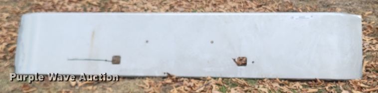 image for item MH9591 Peterbilt 379  front bumper