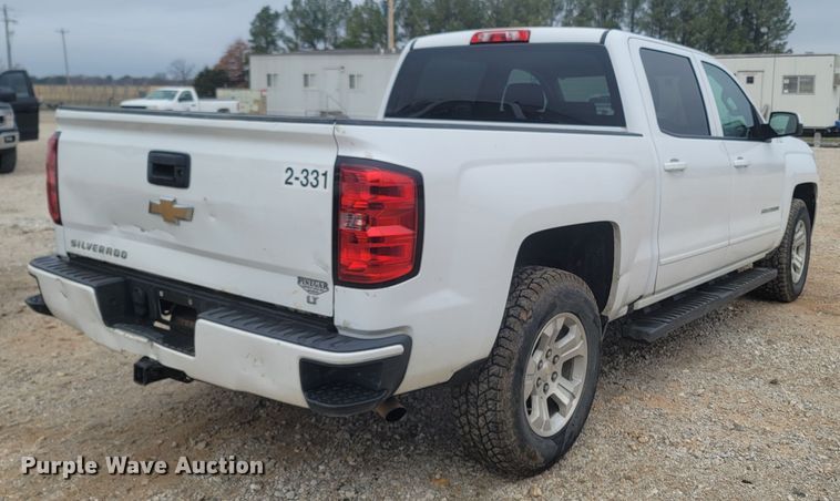 image for item MH9597 2018 Chevrolet Silverado 1500  Crew Cab pickup truck