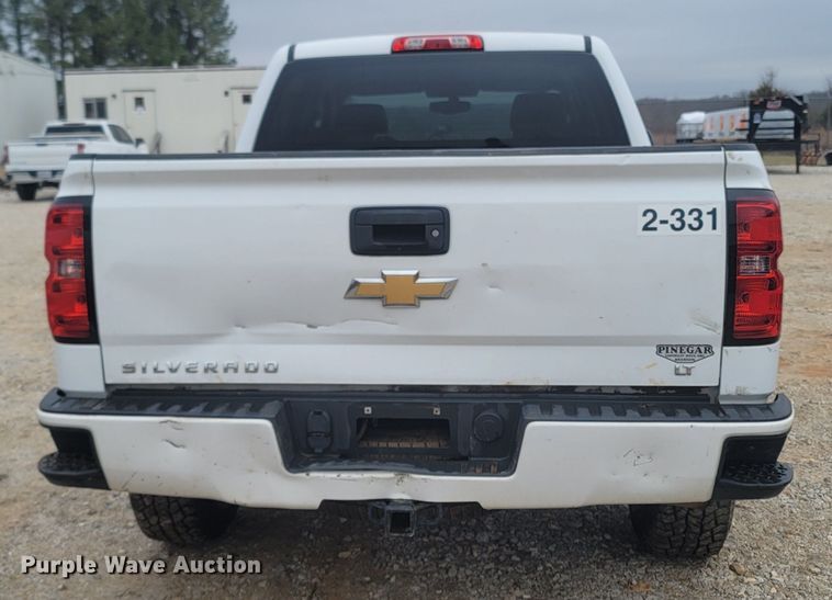 image for item MH9597 2018 Chevrolet Silverado 1500  Crew Cab pickup truck