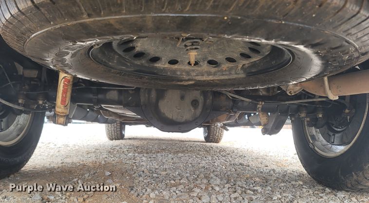 image for item MH9597 2018 Chevrolet Silverado 1500  Crew Cab pickup truck