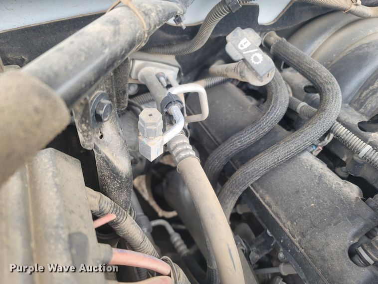 image for item MH9597 2018 Chevrolet Silverado 1500  Crew Cab pickup truck