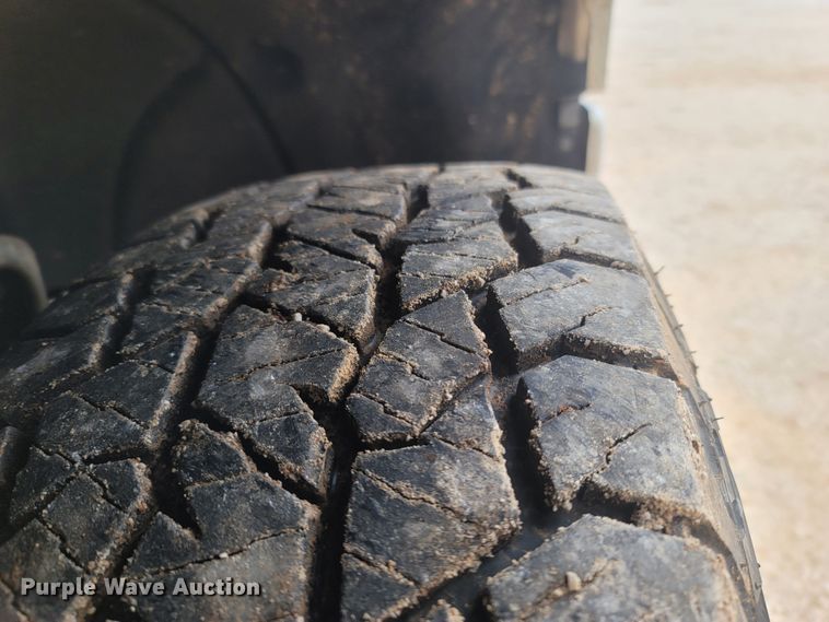 image for item MH9597 2018 Chevrolet Silverado 1500  Crew Cab pickup truck