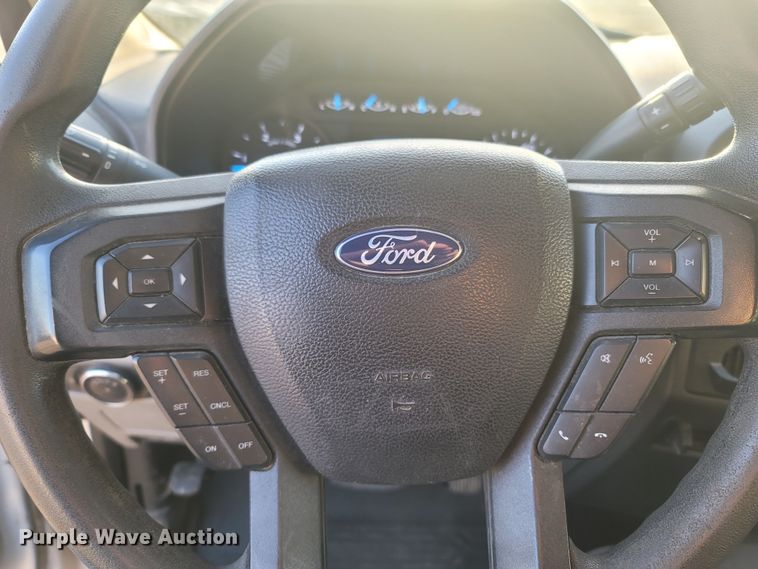 image for item MH9599 2017 Ford F550 Super Duty XL  bucket truck