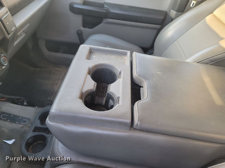 image for item MH9599 2017 Ford F550 Super Duty XL  bucket truck