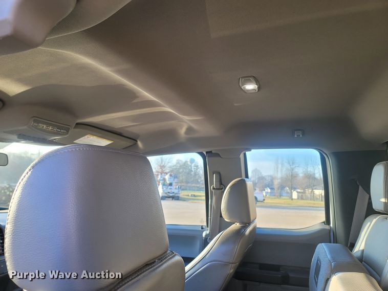 image for item MH9599 2017 Ford F550 Super Duty XL  bucket truck