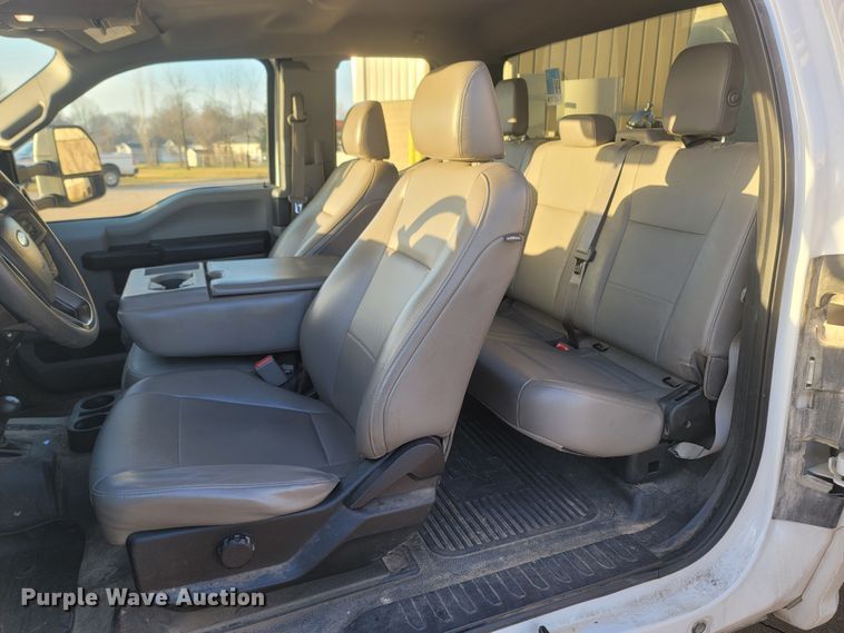 image for item MH9599 2017 Ford F550 Super Duty XL  bucket truck