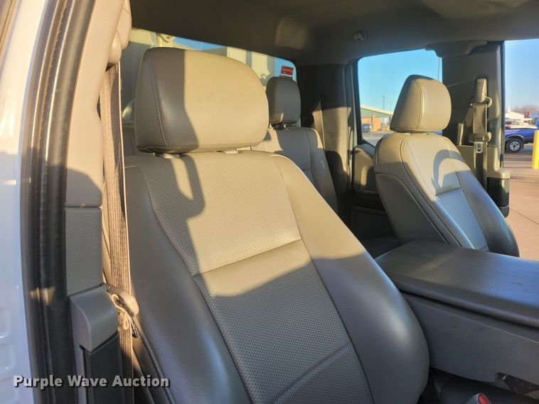 image for item MH9599 2017 Ford F550 Super Duty XL  bucket truck