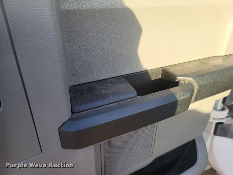 image for item MH9599 2017 Ford F550 Super Duty XL  bucket truck