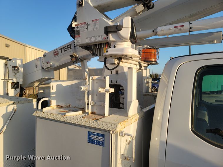 image for item MH9599 2017 Ford F550 Super Duty XL  bucket truck