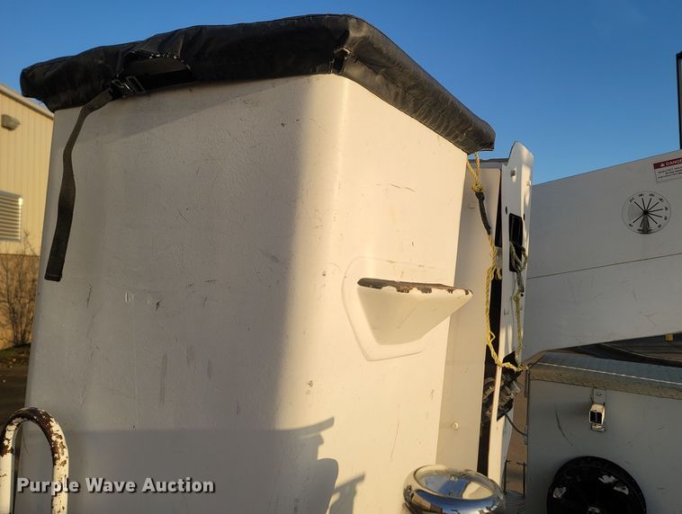 image for item MH9599 2017 Ford F550 Super Duty XL  bucket truck