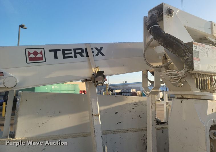 image for item MH9599 2017 Ford F550 Super Duty XL  bucket truck