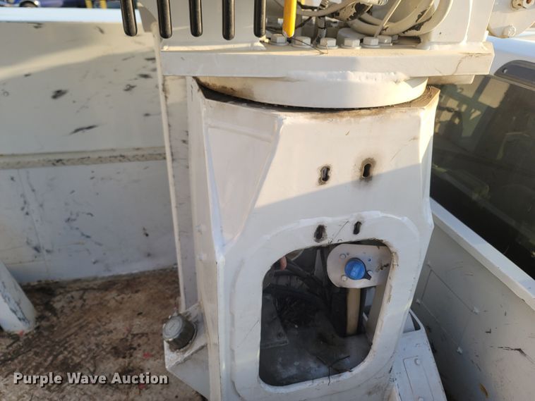 image for item MH9599 2017 Ford F550 Super Duty XL  bucket truck