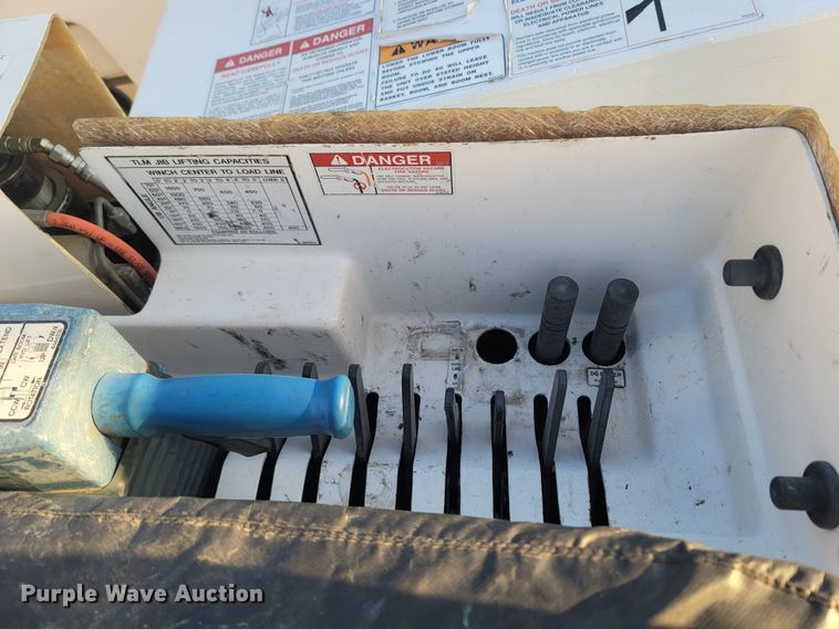 image for item MH9599 2017 Ford F550 Super Duty XL  bucket truck