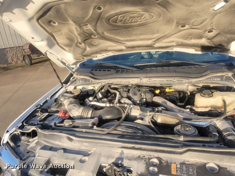 image for item MH9599 2017 Ford F550 Super Duty XL  bucket truck