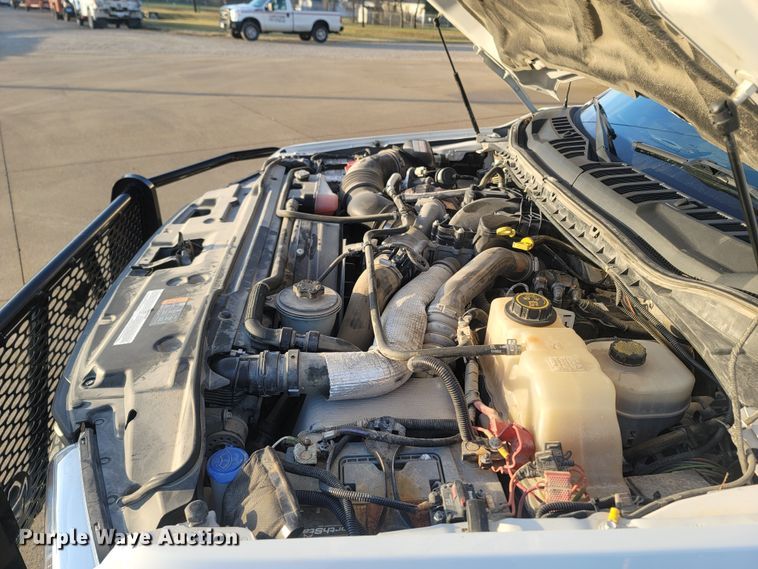 image for item MH9599 2017 Ford F550 Super Duty XL  bucket truck