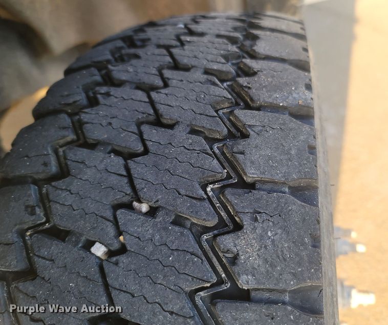 image for item MH9599 2017 Ford F550 Super Duty XL  bucket truck