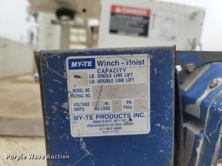 image for item MH9600 2017 International 4400  bucket truck