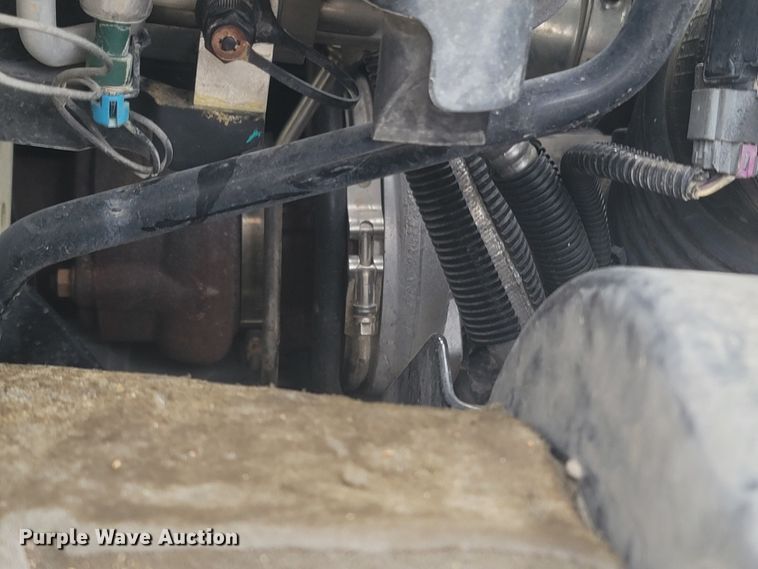 image for item MH9600 2017 International 4400  bucket truck