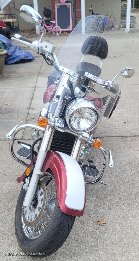 image for item MH9602 2008 Suzuki C50T Boulevard Cruiser  motorcycle