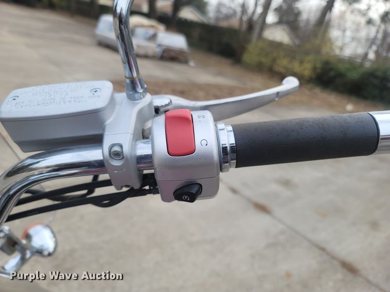 image for item MH9602 2008 Suzuki C50T Boulevard Cruiser  motorcycle