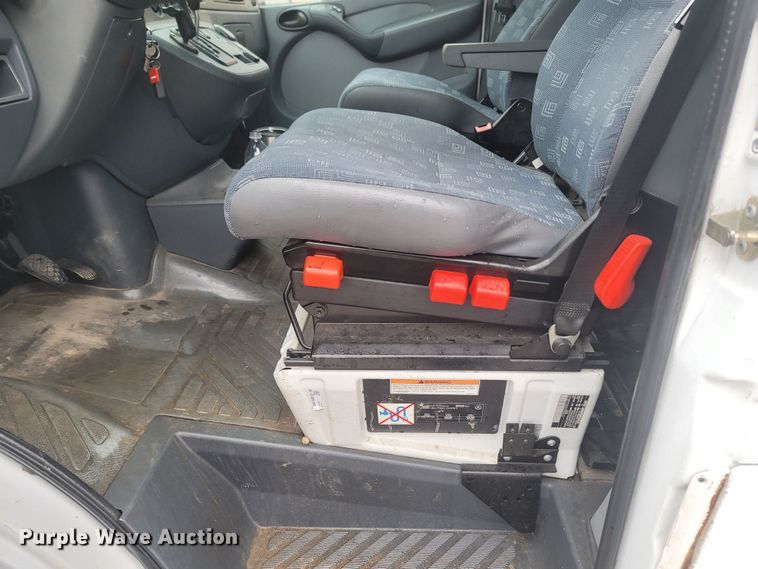 image for item MH9613 2006 Dodge Sprinter 2500  delivery van