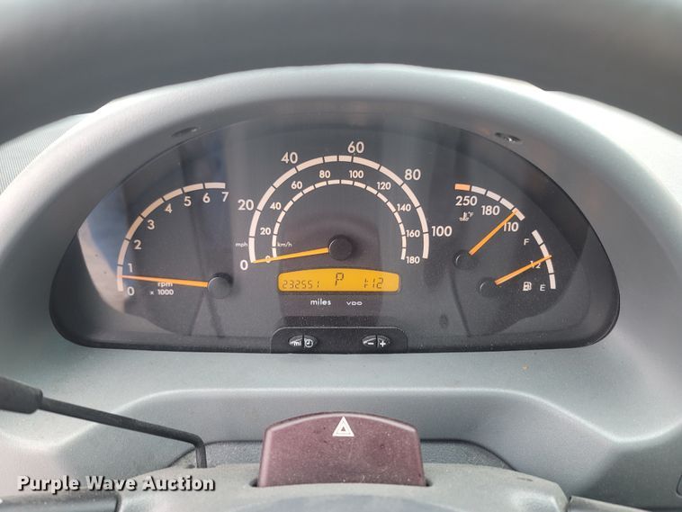 image for item MH9613 2006 Dodge Sprinter 2500  delivery van