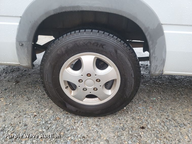 image for item MH9613 2006 Dodge Sprinter 2500  delivery van