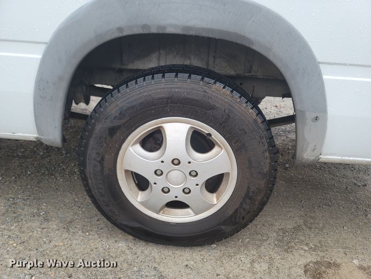 image for item MH9613 2006 Dodge Sprinter 2500  delivery van