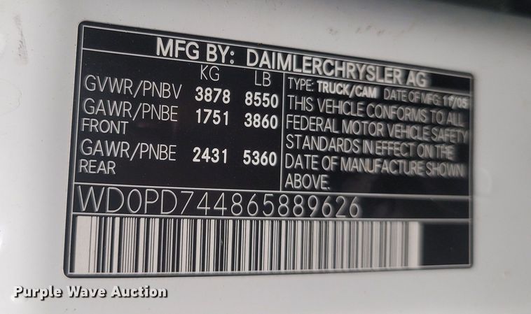 image for item MH9613 2006 Dodge Sprinter 2500  delivery van