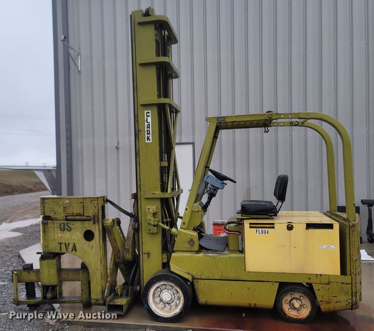 image for item MH9615 Clark EC500-40TL  forklift