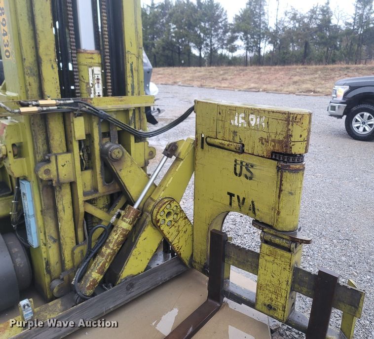 image for item MH9615 Clark EC500-40TL  forklift