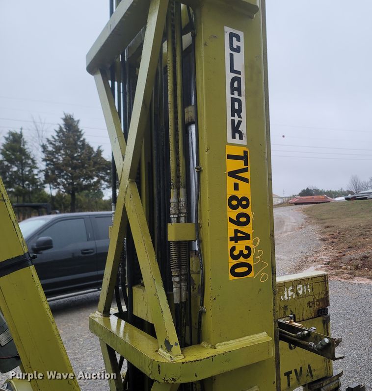 image for item MH9615 Clark EC500-40TL  forklift