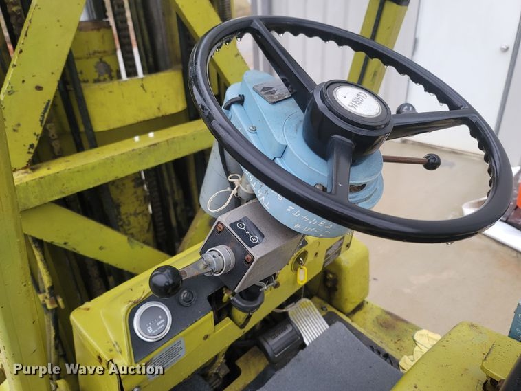 image for item MH9615 Clark EC500-40TL  forklift