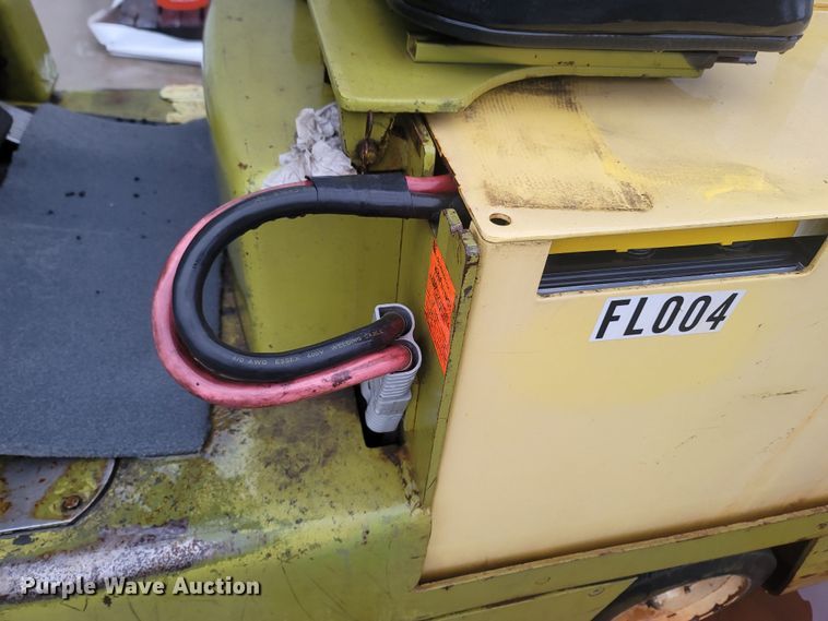 image for item MH9615 Clark EC500-40TL  forklift