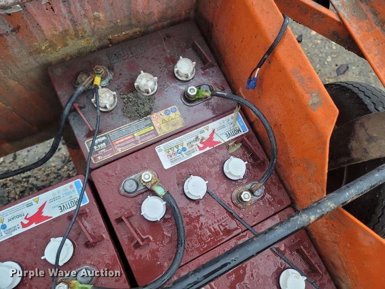 image for item MH9616 Taylor Dunn  cart