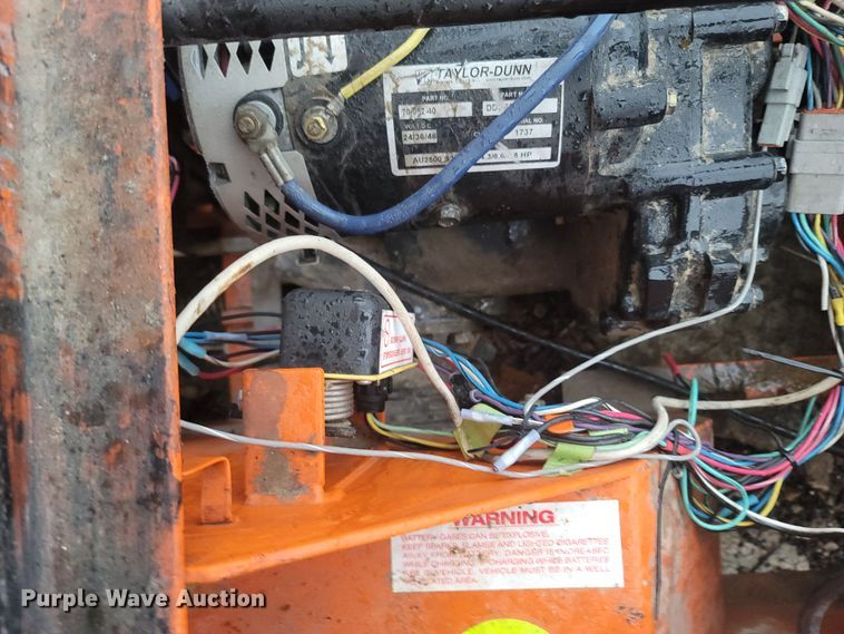 image for item MH9616 Taylor Dunn  cart