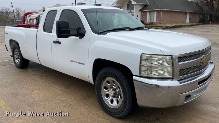 image for item MI9561 2012 Chevrolet Silverado 1500  Ext. Cab pickup truck