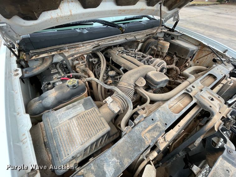 image for item MI9561 2012 Chevrolet Silverado 1500  Ext. Cab pickup truck