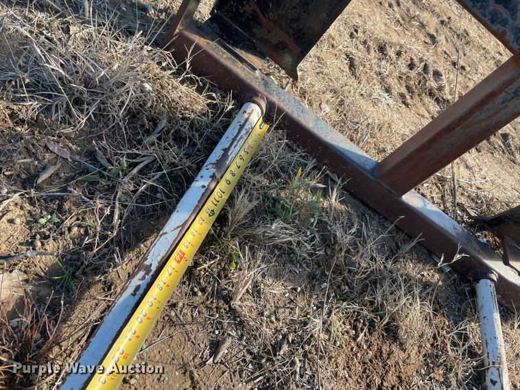 image for item MI9569 Skid steer bale spear