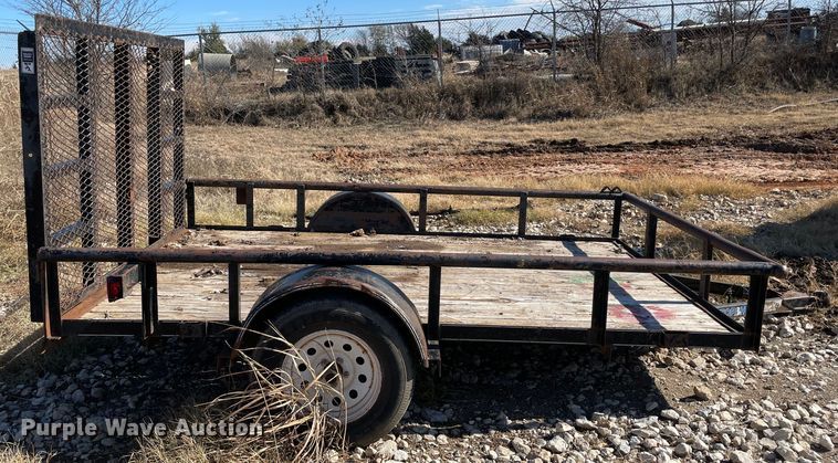 image for item MI9576 2009 Top Hat  utility trailer