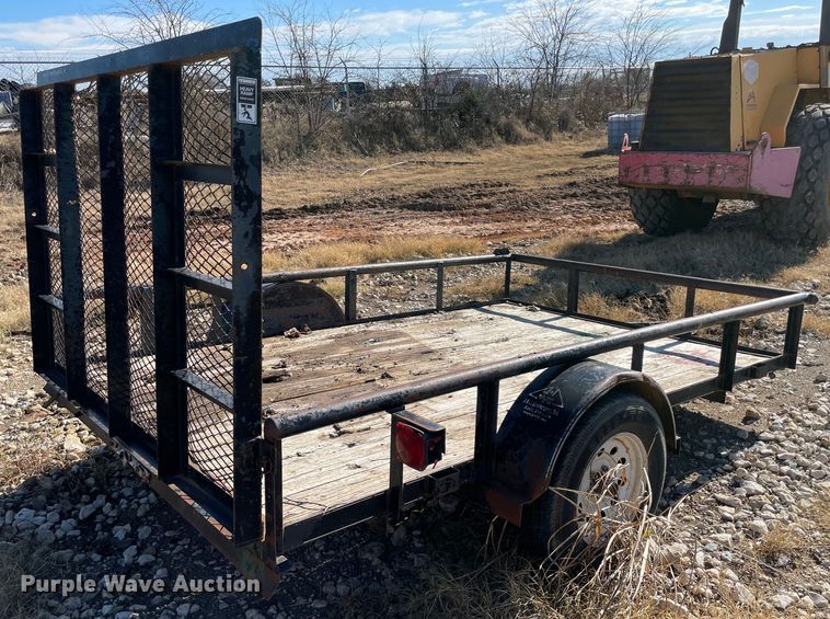 image for item MI9576 2009 Top Hat  utility trailer