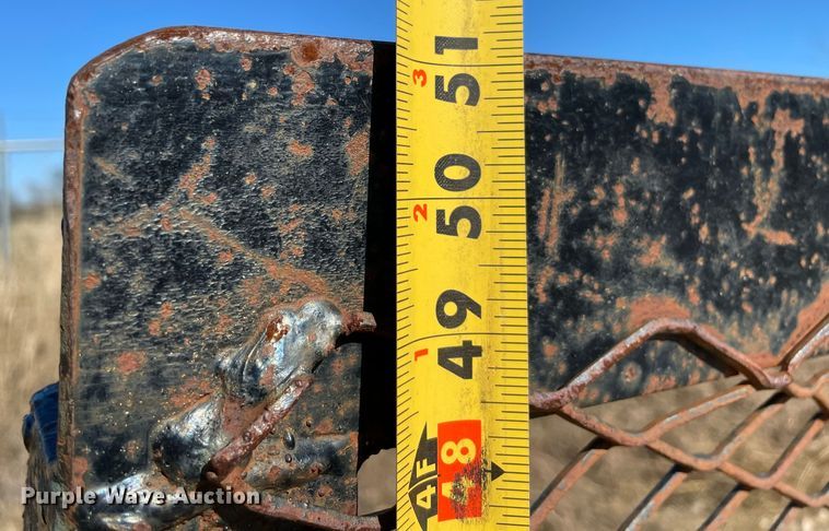 image for item MI9576 2009 Top Hat  utility trailer