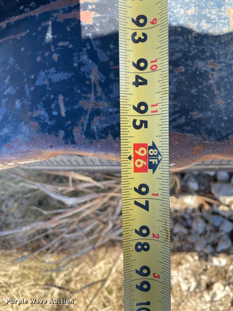 image for item MI9576 2009 Top Hat  utility trailer