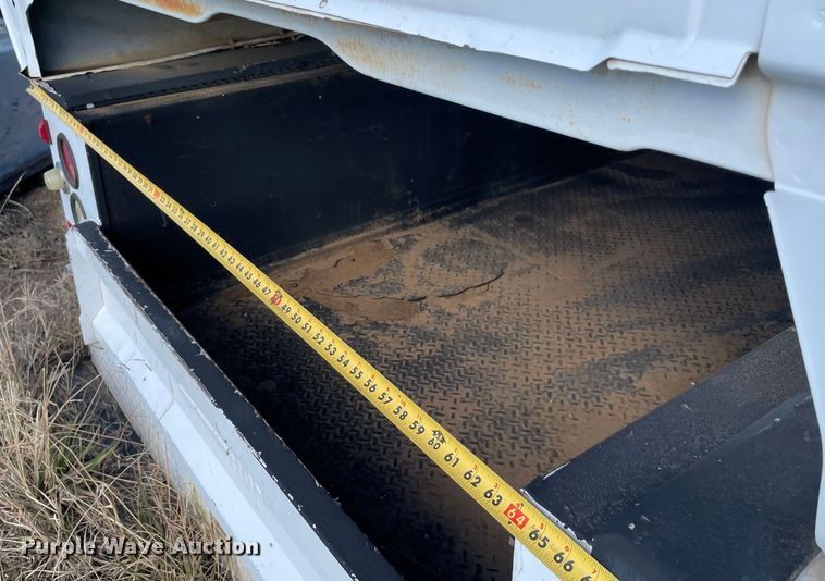 image for item MI9587 Knapheide 696FJ2  utility bed