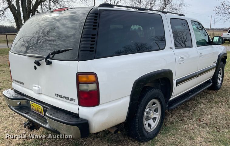 image for item MI9635 2001 Chevrolet Suburban  SUV