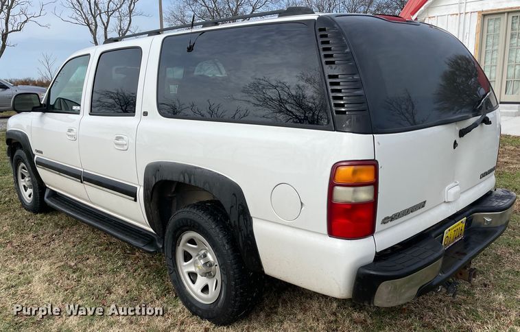 image for item MI9635 2001 Chevrolet Suburban  SUV