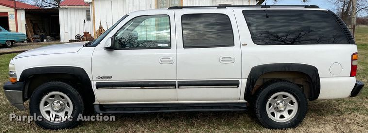 image for item MI9635 2001 Chevrolet Suburban  SUV