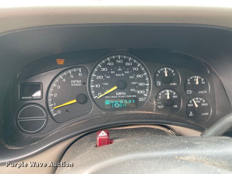 image for item MI9635 2001 Chevrolet Suburban  SUV