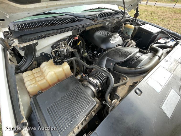 image for item MI9635 2001 Chevrolet Suburban  SUV