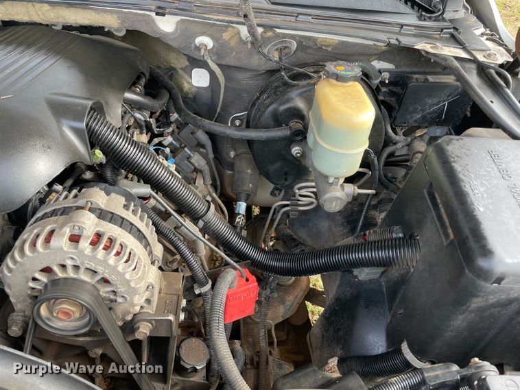 image for item MI9635 2001 Chevrolet Suburban  SUV